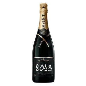 Champagne Moët & Chandon Brut
Grand Vintage Blanc Coffret